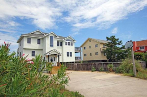 1879 - Beaus Sandcastle by Resort Realty